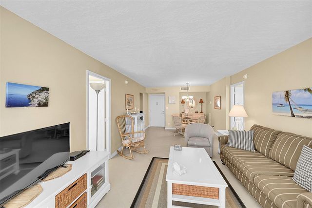 531 N Ocean Boulevard 410, Pompano Beach, FL 33062