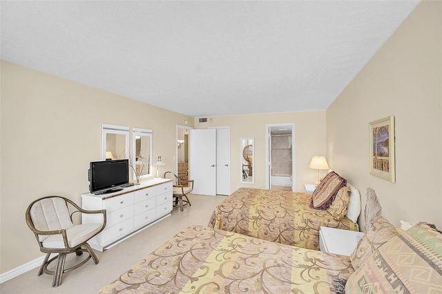 531 N Ocean Boulevard 410, Pompano Beach, FL 33062