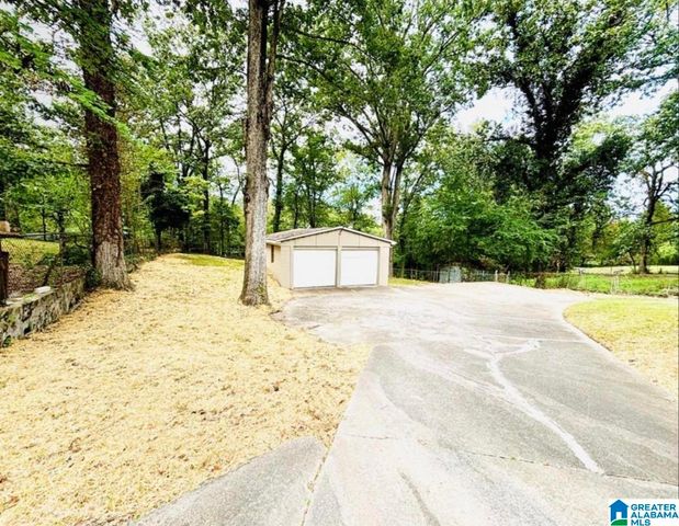 2124 3RD STREET NW, Center Point, AL 35215