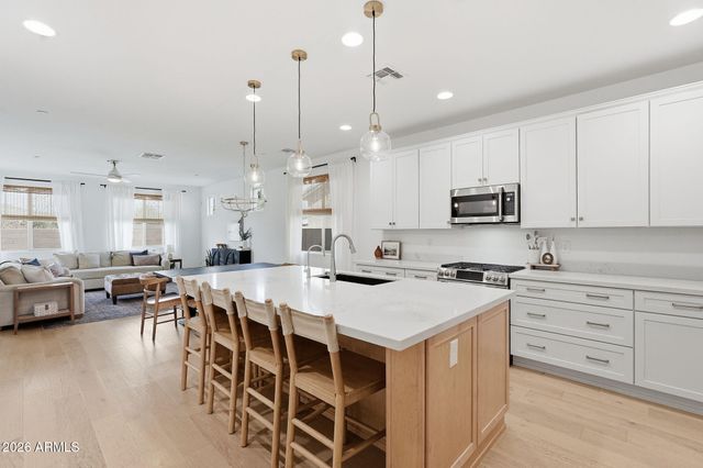 12426 W CASSIA Trail, Peoria, AZ 85383