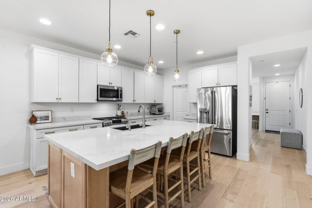 12426 W CASSIA Trail, Peoria, AZ 85383