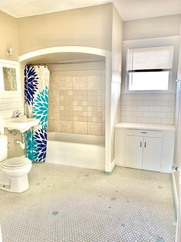 2317 Wilshire Street B, Houston, TX 77023