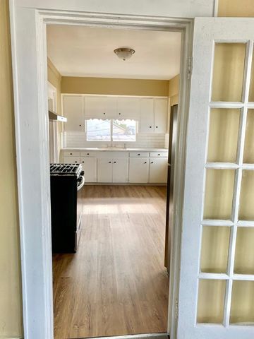 2317 Wilshire Street B, Houston, TX 77023