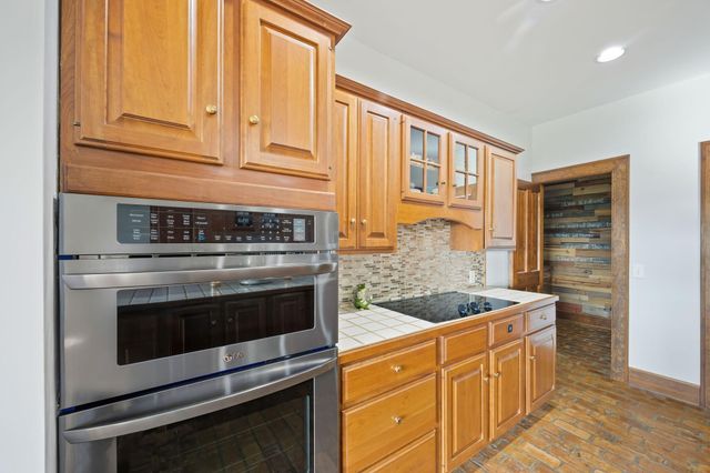 114 Hidden Brook Drive, Sweetwater, TN 37874