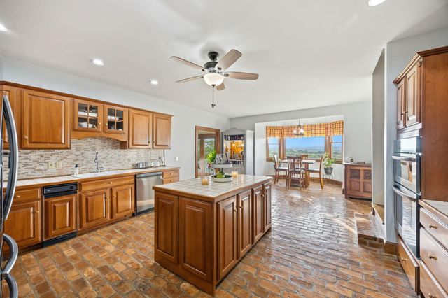 114 Hidden Brook Drive, Sweetwater, TN 37874