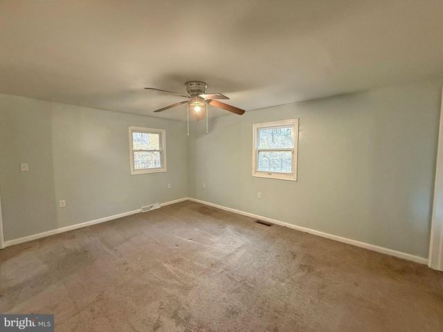 1316 EDGEMONT RD, Harrisburg, PA 17109