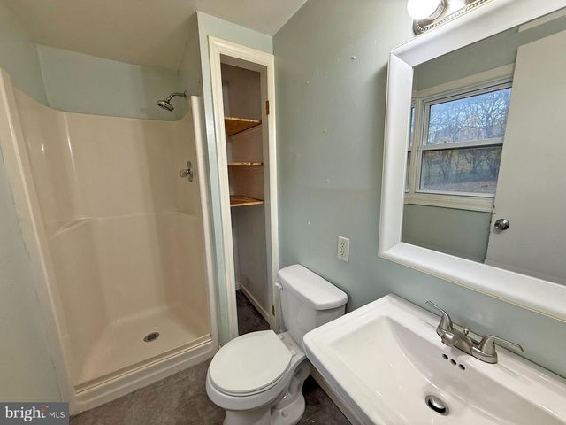 1316 EDGEMONT RD, Harrisburg, PA 17109