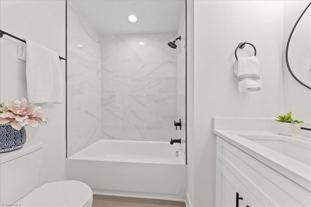 210 S Carter Street, Liberty, NC 27298