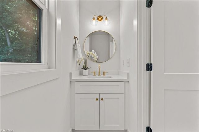 210 S Carter Street, Liberty, NC 27298