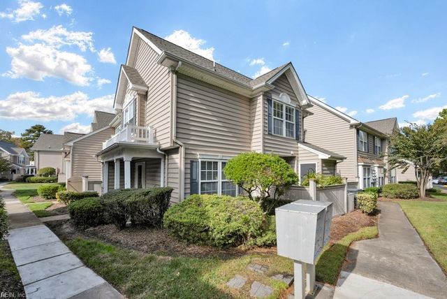 2453 Old Greenbrier RD # 124, Chesapeake, VA 23325