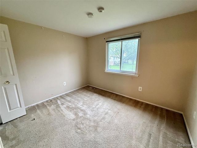 1920 Jan Court 29, Canton, MI 48187