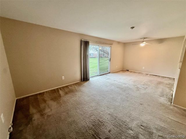 1920 Jan Court 29, Canton, MI 48187
