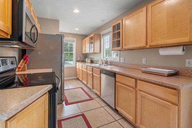 109 Appleton St, Springfield, MA 01108