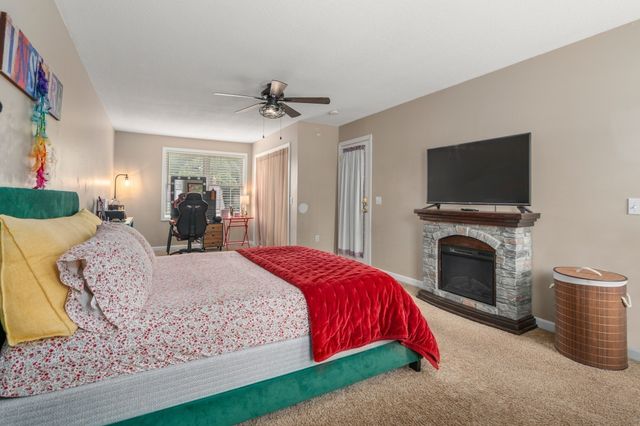 109 Appleton St, Springfield, MA 01108