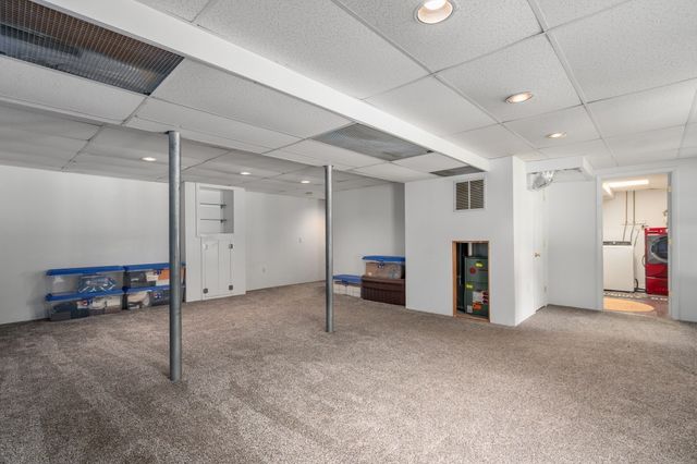 109 Appleton St, Springfield, MA 01108