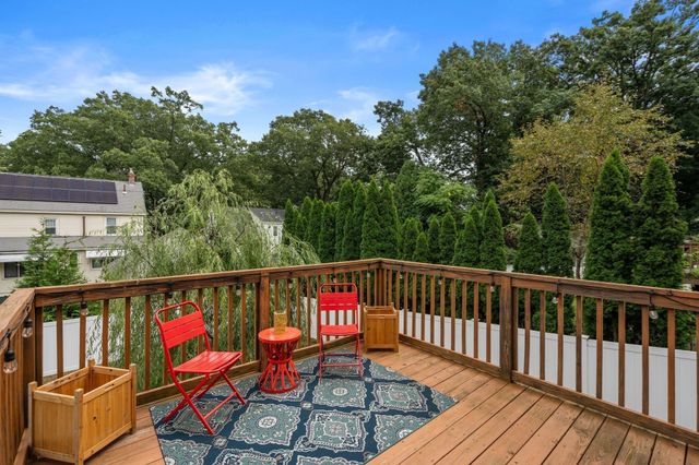 109 Appleton St, Springfield, MA 01108