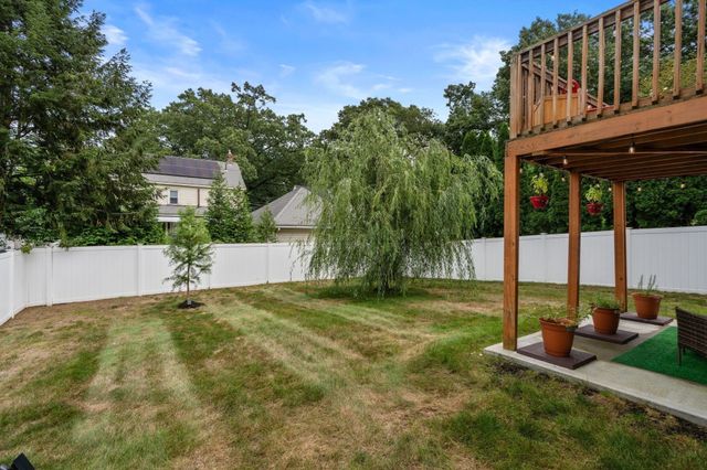 109 Appleton St, Springfield, MA 01108