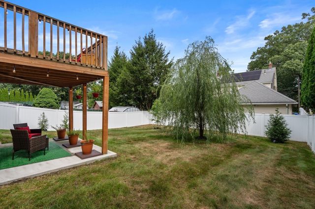109 Appleton St, Springfield, MA 01108
