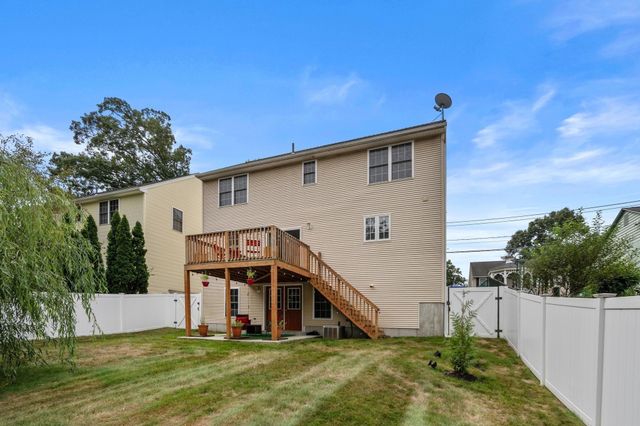 109 Appleton St, Springfield, MA 01108