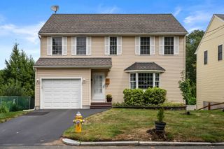 109 Appleton St, Springfield, MA 01108