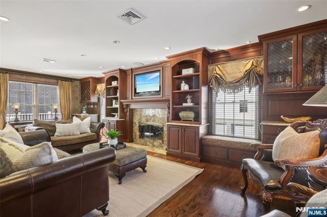 130 Tamboer Drive, North Haledon, NJ 07508