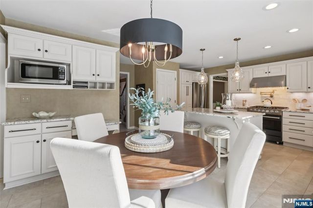 130 Tamboer Drive, North Haledon, NJ 07508