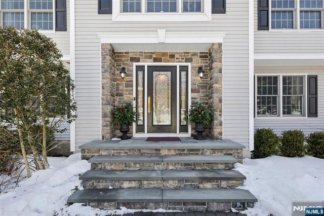 130 Tamboer Drive, North Haledon, NJ 07508