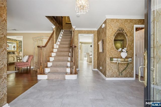 130 Tamboer Drive, North Haledon, NJ 07508