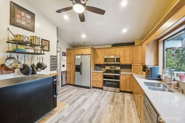 511 S 31st Street, Renton, WA 98055