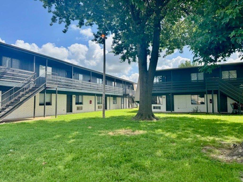 1701 S West End Street 37, Springdale, AR 72764