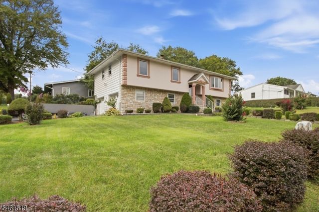 14 Leonard Rd, Butler Boro, NJ 07405