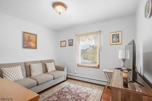 14 Leonard Rd, Butler Boro, NJ 07405