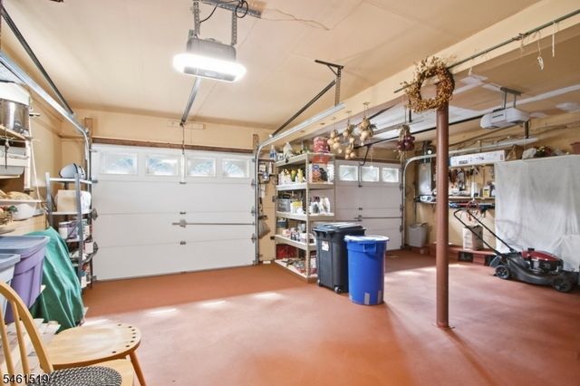 14 Leonard Rd, Butler Boro, NJ 07405