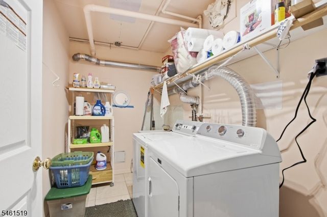 14 Leonard Rd, Butler Boro, NJ 07405