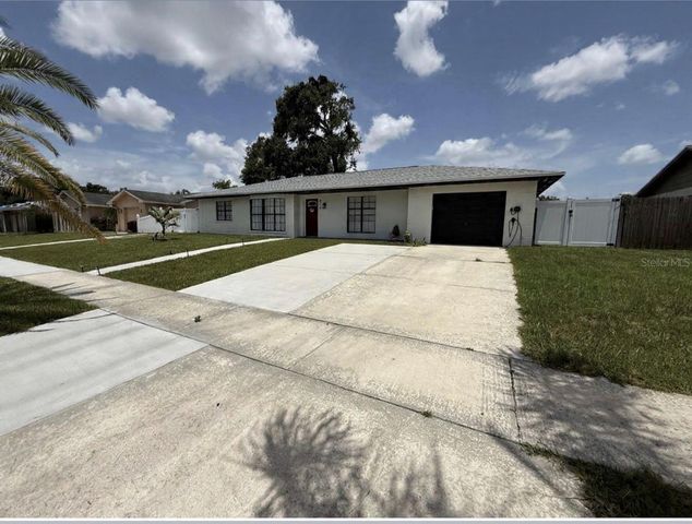 516 E ANGLEWOOD DRIVE, Brandon, FL 33511