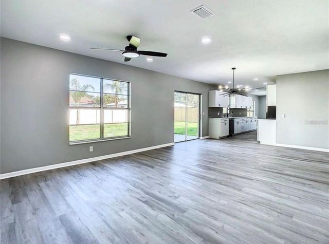 516 E ANGLEWOOD DRIVE, Brandon, FL 33511