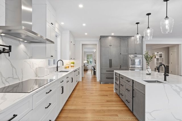 6 Parker Road, Bedford, MA 01730