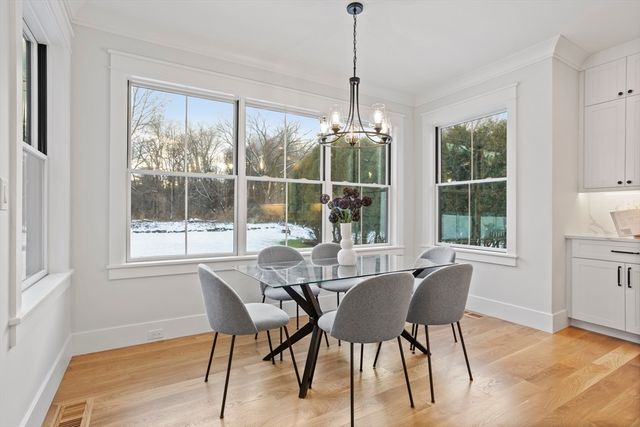 6 Parker Road, Bedford, MA 01730