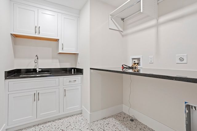 6 Parker Road, Bedford, MA 01730