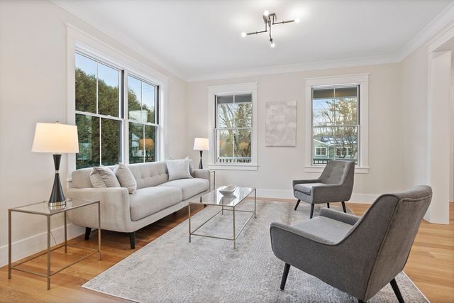 6 Parker Road, Bedford, MA 01730