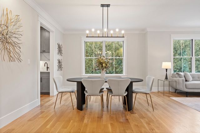 6 Parker Road, Bedford, MA 01730