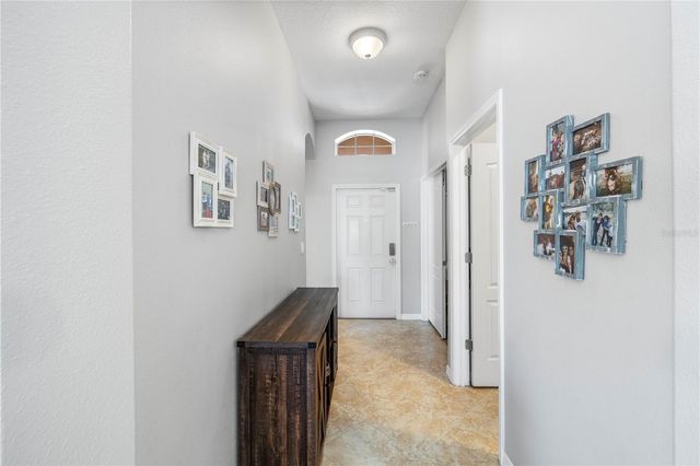 8020 ALAMOSA WOOD AVENUE, Ruskin, FL 33573