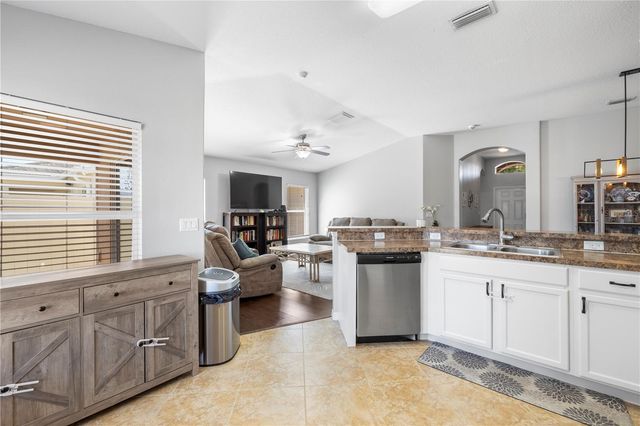 8020 ALAMOSA WOOD AVENUE, Ruskin, FL 33573