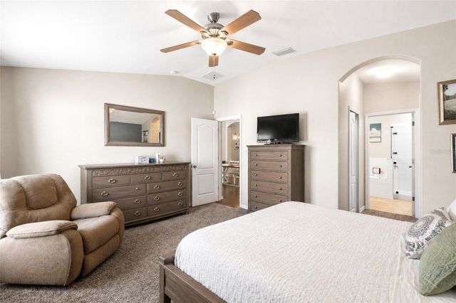 8020 ALAMOSA WOOD AVENUE, Ruskin, FL 33573
