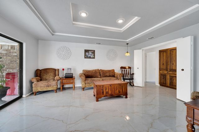 950 Shady Cove Place, Desoto, TX 75115