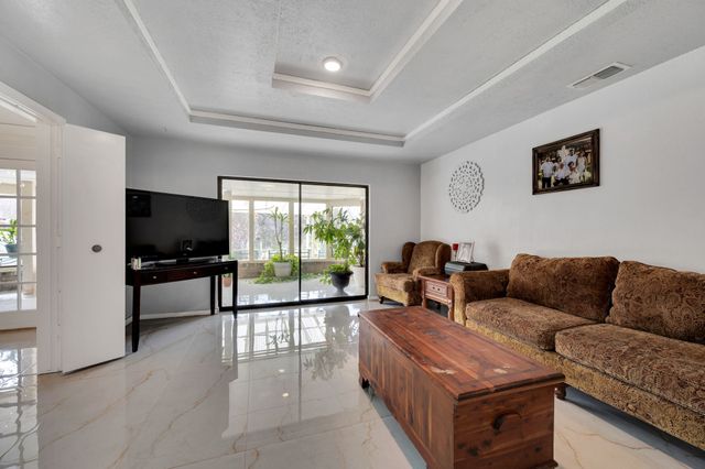 950 Shady Cove Place, Desoto, TX 75115