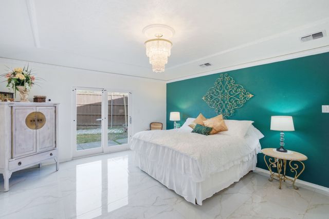 950 Shady Cove Place, Desoto, TX 75115