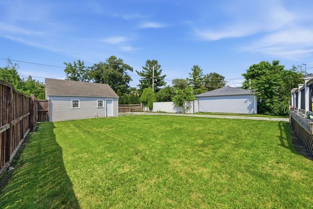 2642 RIDGE Road, Lansing, IL 60438