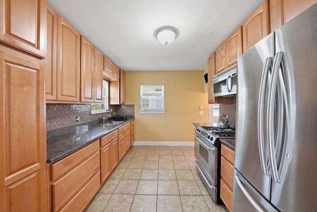 2642 RIDGE Road, Lansing, IL 60438