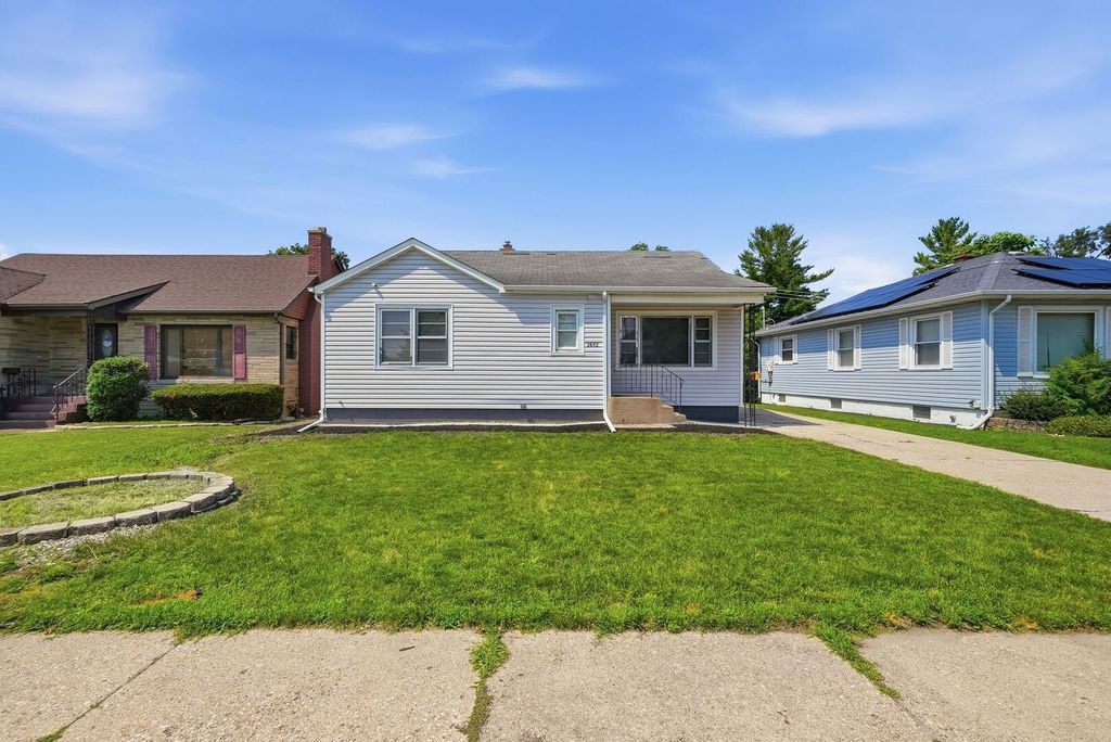 2642 RIDGE Road, Lansing, IL 60438